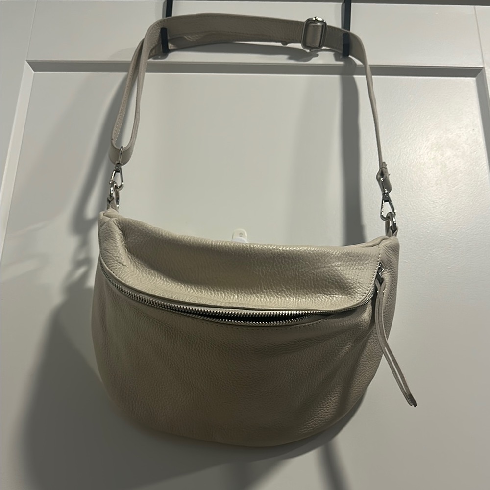 Elegant Cream Leather Crossbody Shoulder Bag